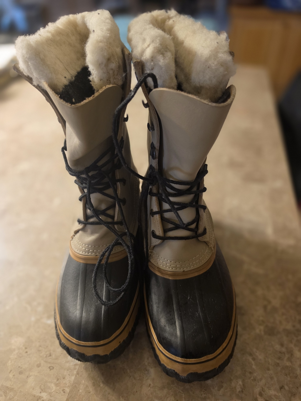Mens Insulated Tan and Black Winter Insulated Winter Boots